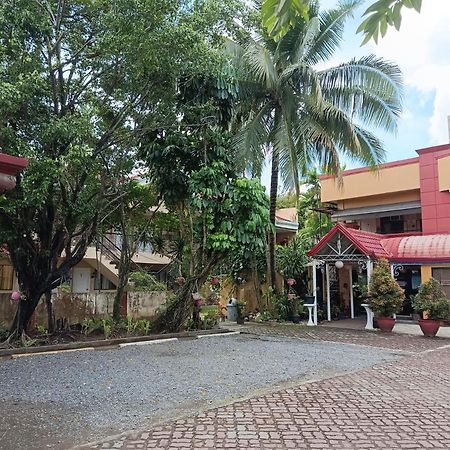 Golden Belle Apartelle And Suites Davao City Esterno foto