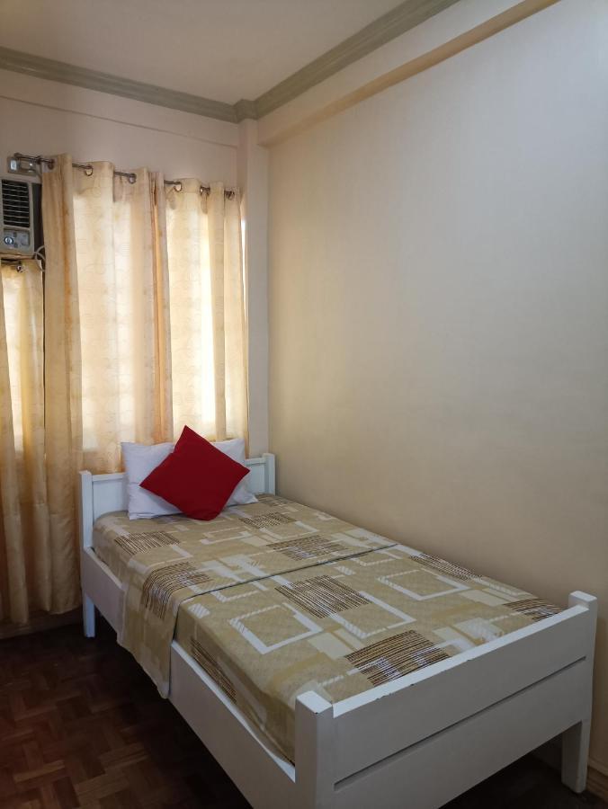 Golden Belle Apartelle And Suites Davao City Esterno foto