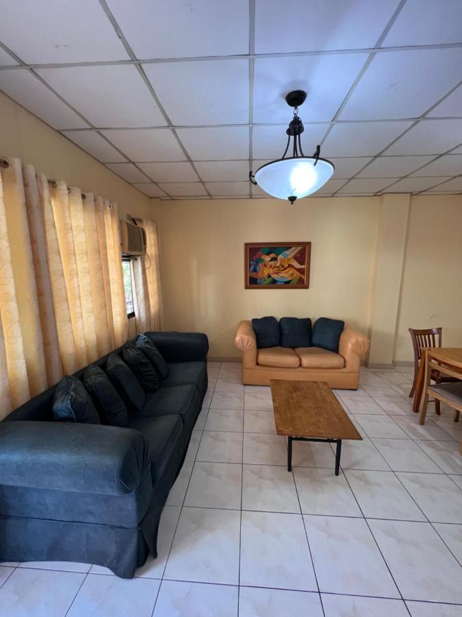 Golden Belle Apartelle And Suites Davao City Esterno foto