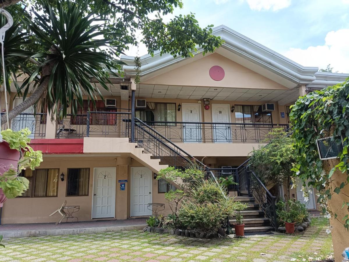 Golden Belle Apartelle And Suites Davao City Esterno foto