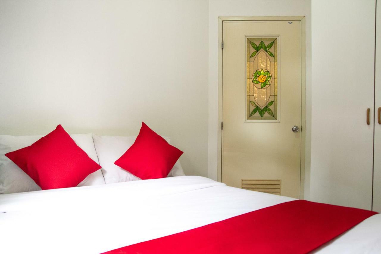 Golden Belle Apartelle And Suites Davao City Esterno foto