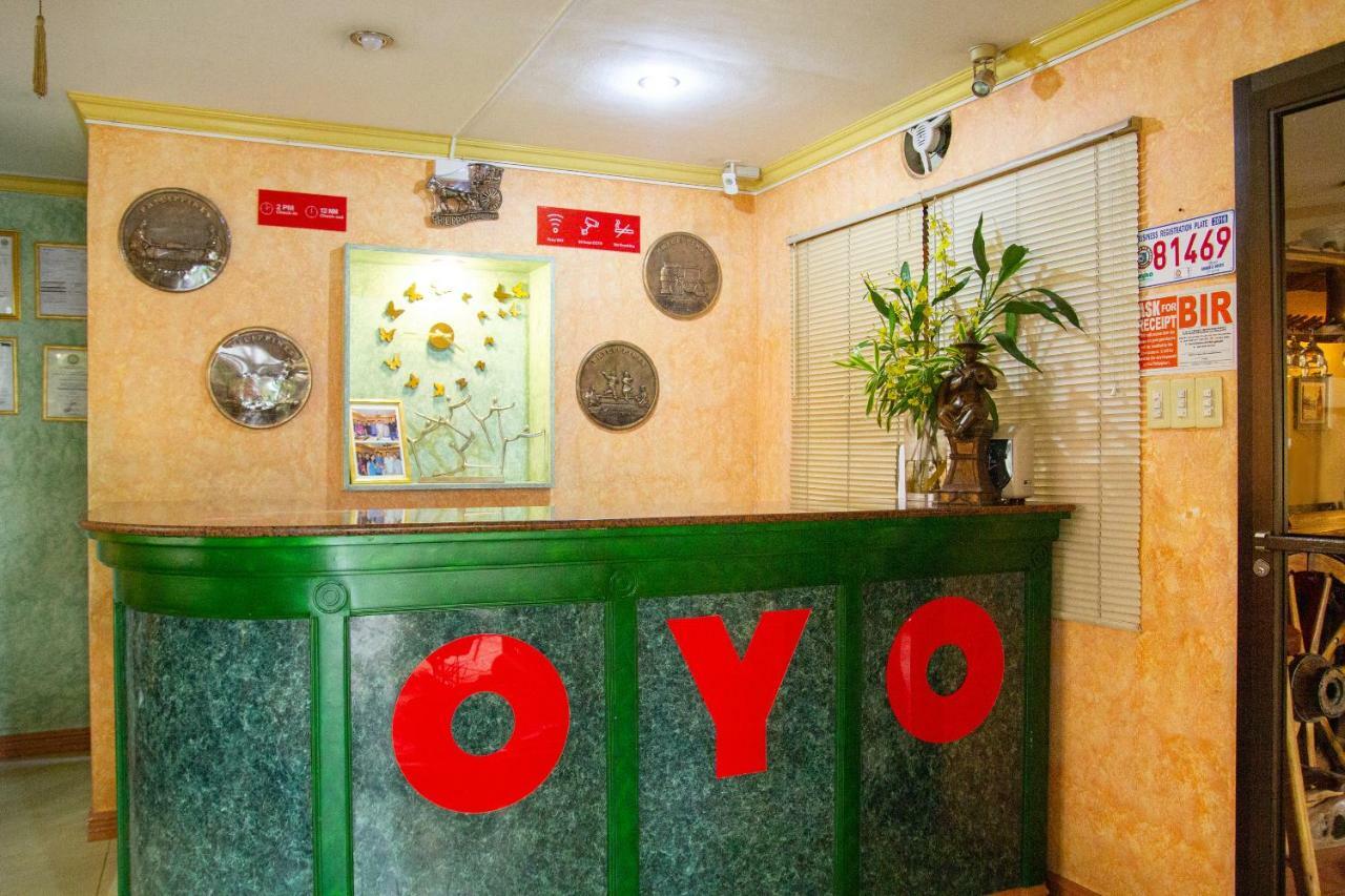 Golden Belle Apartelle And Suites Davao City Esterno foto